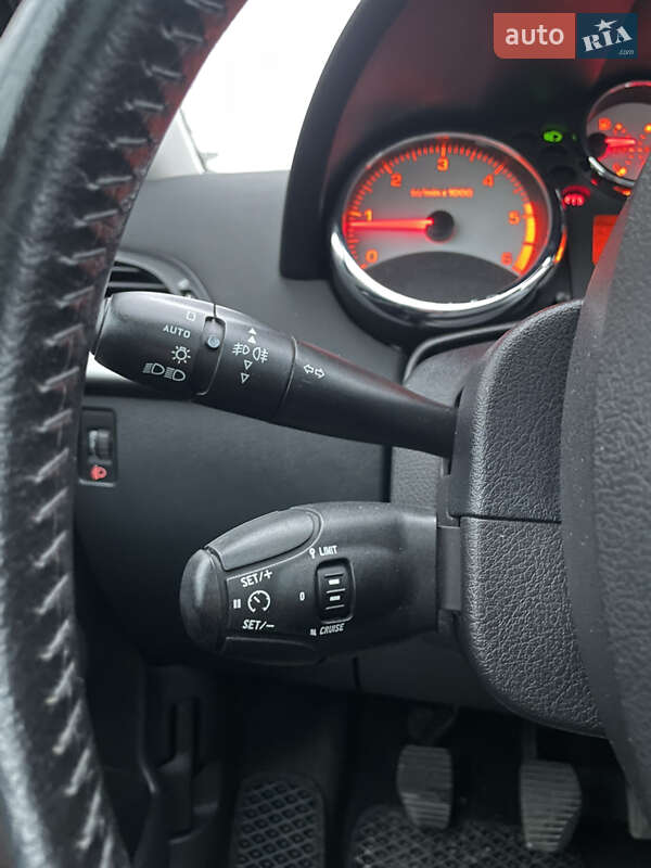 Универсал Peugeot 207 2008 в Новояворовске