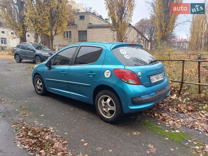 Хетчбек Peugeot 207 2011 в Києві