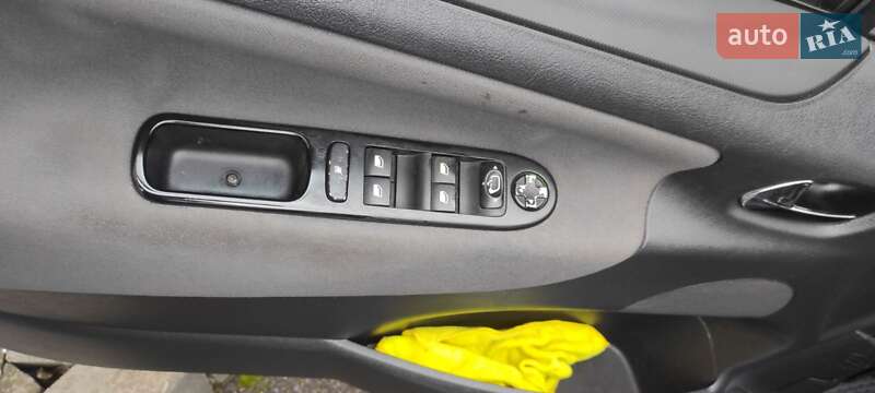 Універсал Peugeot 207 2010 в Тернополі