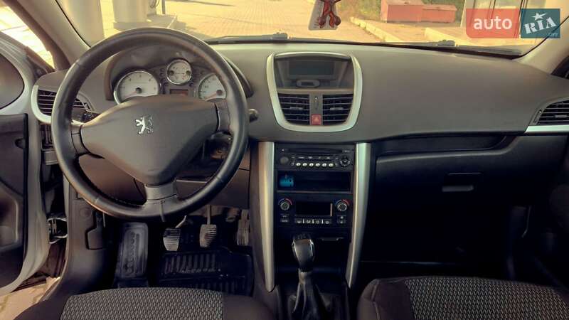 Универсал Peugeot 207 2009 в Жмеринке