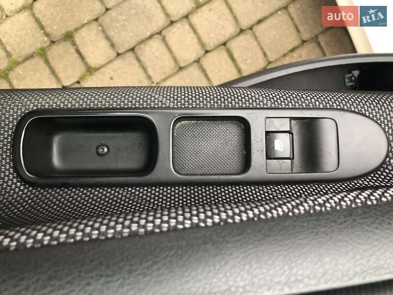 Хетчбек Peugeot 207 2007 в Стрию