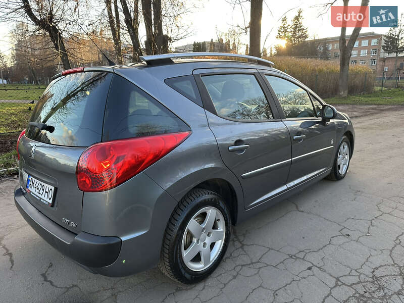 Універсал Peugeot 207 2011 в Житомирі