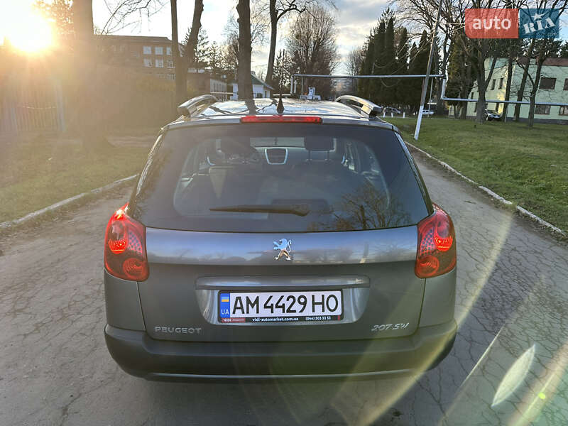 Універсал Peugeot 207 2011 в Житомирі