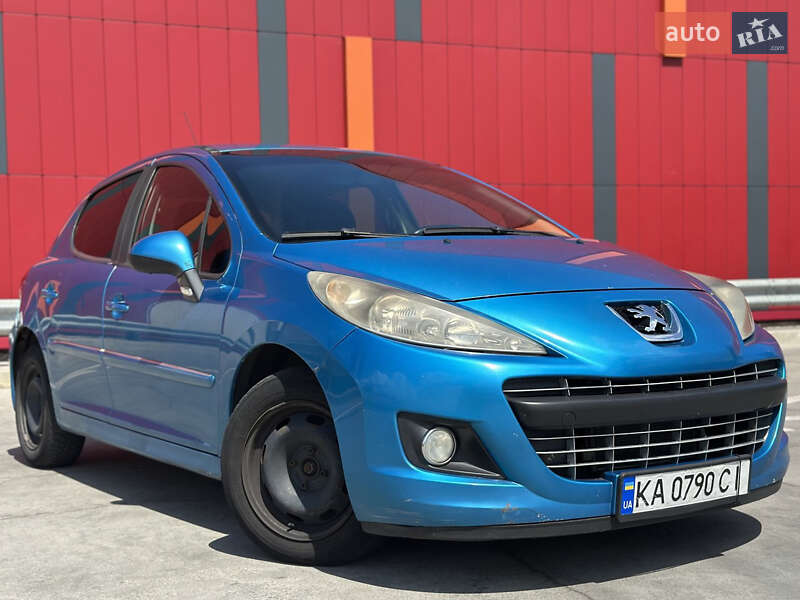 Peugeot 207 2011 Peugeot 207 2011