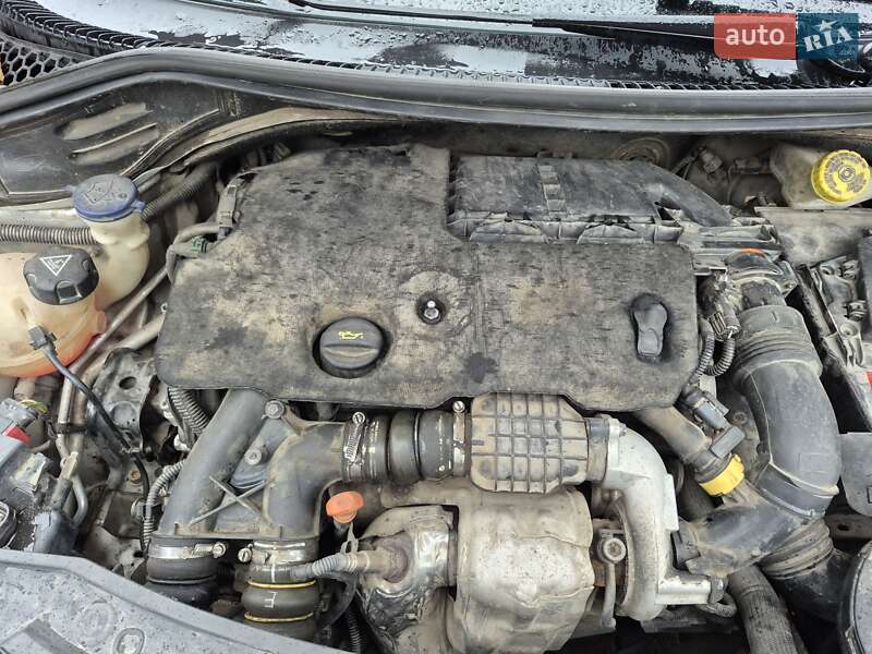 Універсал Peugeot 207 2011 в Львові