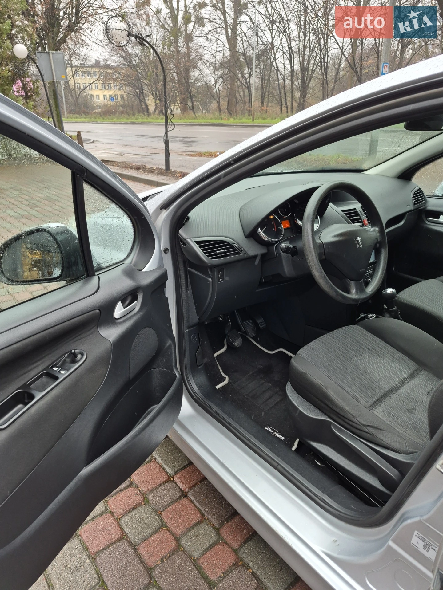2011 Peugeot 207 - мініатюра 12