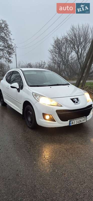 Peugeot 207 2012