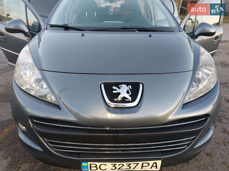 Хэтчбек Peugeot 207 2010 в Ходорове