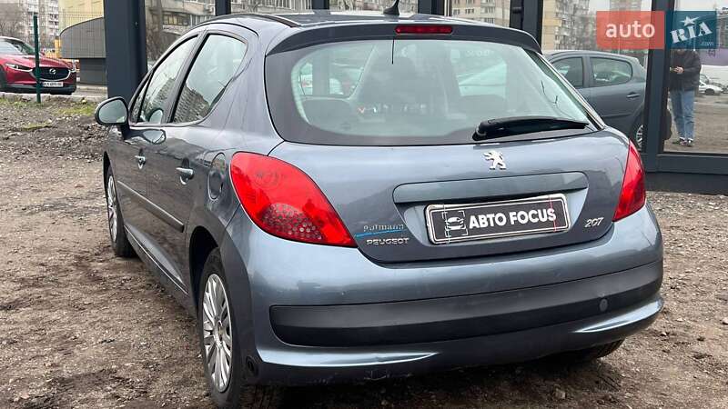 Хэтчбек Peugeot 207 2008 в Киеве
