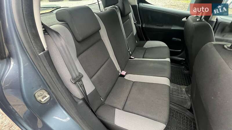 Хэтчбек Peugeot 207 2008 в Киеве