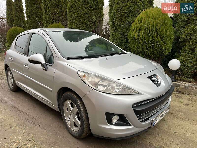 Peugeot 207 2010 Peugeot 207 2010
