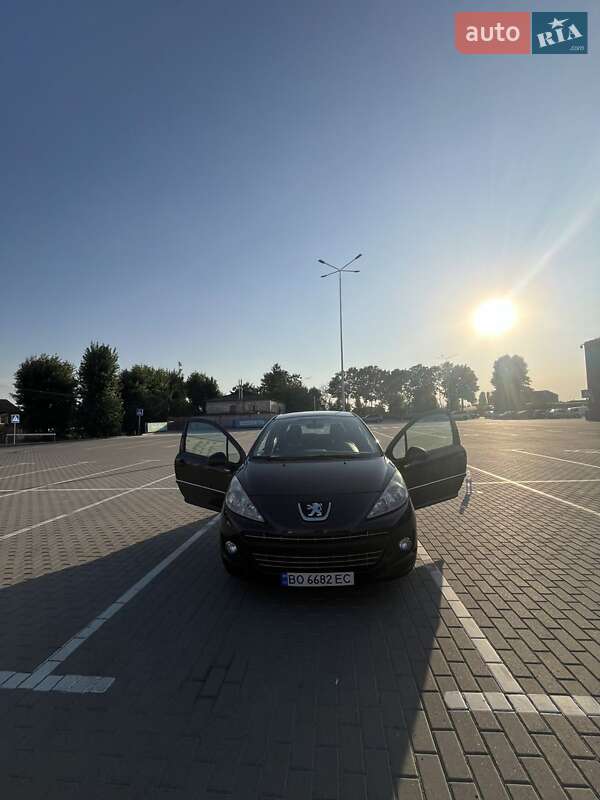 Хетчбек Peugeot 207 2009 в Тернополі