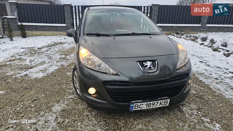 Хэтчбек Peugeot 207 2010 в Стрые