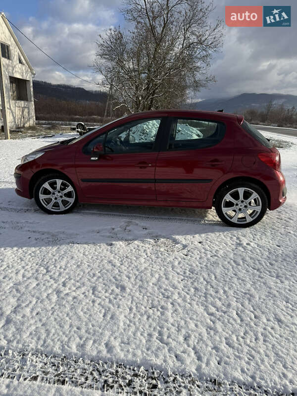 Хэтчбек Peugeot 207 2008 в Белках