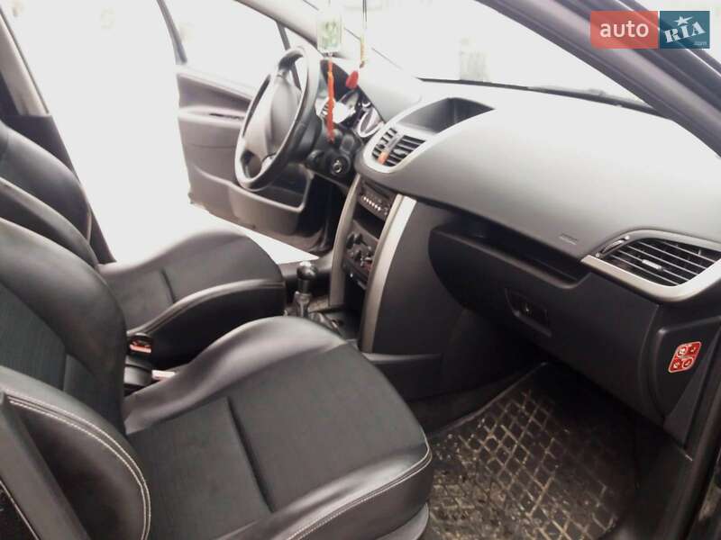 Універсал Peugeot 207 2007 в Тернополі