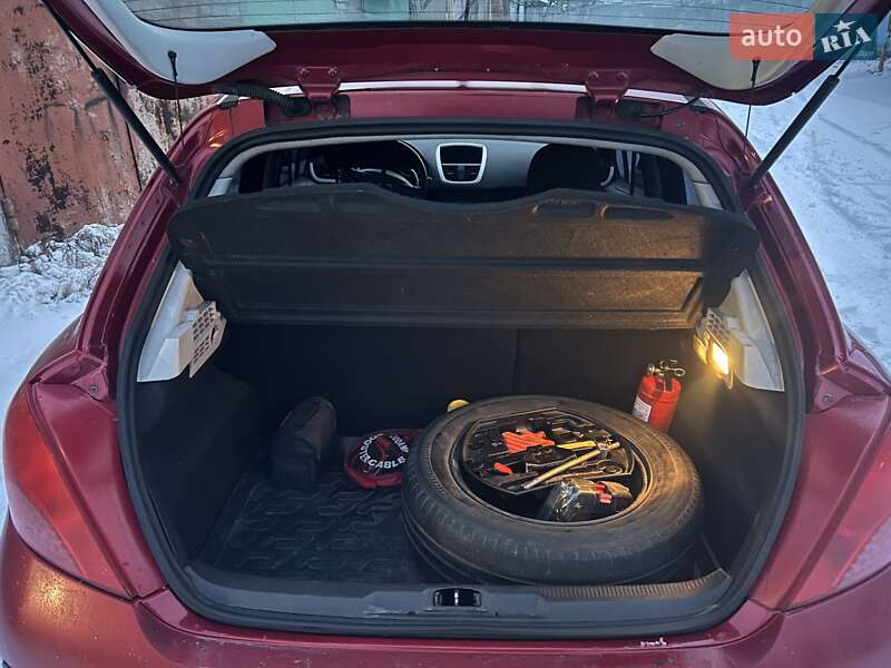 Хэтчбек Peugeot 207 2008 в Запорожье фото 13 Хэтчбек Peugeot 207 2008 в Запорожье