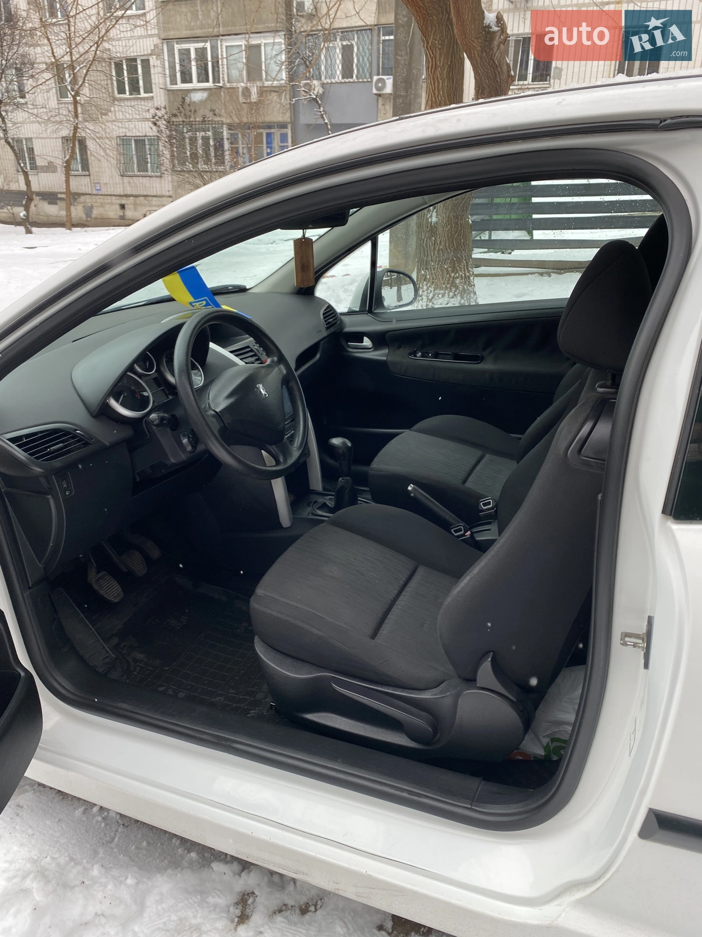 2010 Peugeot 207 - мініатюра 11