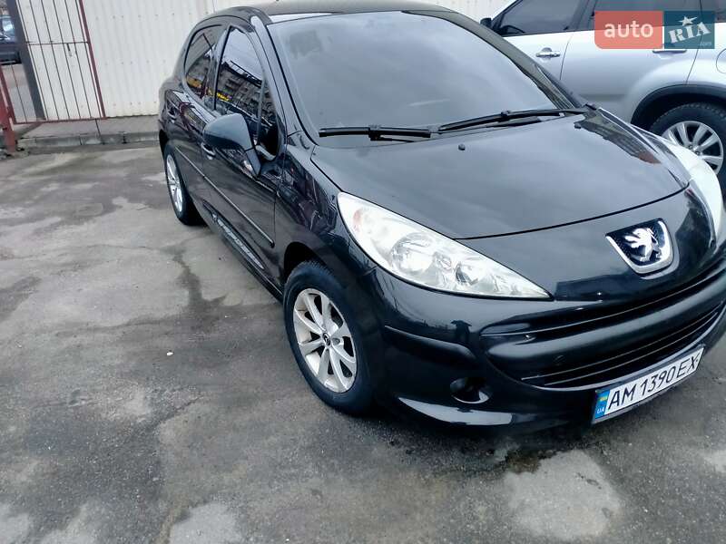 Хэтчбек Peugeot 207 2008 в Житомире фото 5 Хэтчбек Peugeot 207 2008 в Житомире