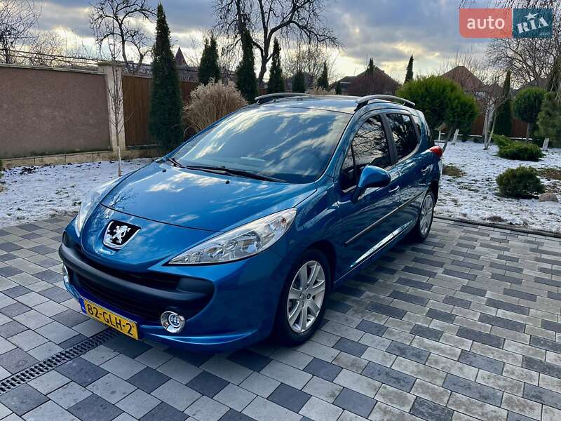 Универсал Peugeot 207 2009 в Мукачево