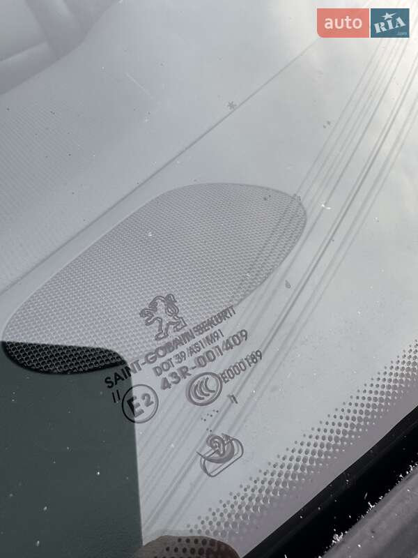 Универсал Peugeot 207 2011 в Луцке