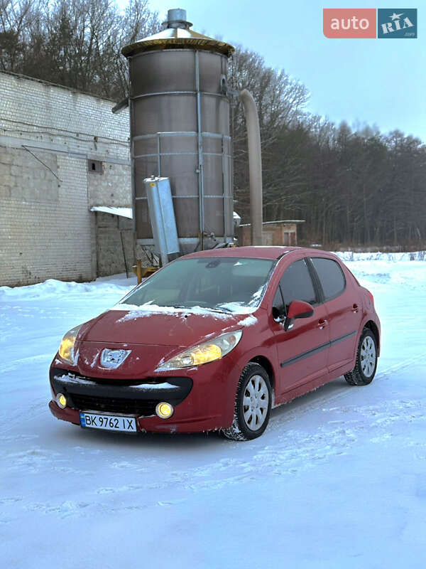 Peugeot 207 2008 Peugeot 207 2008