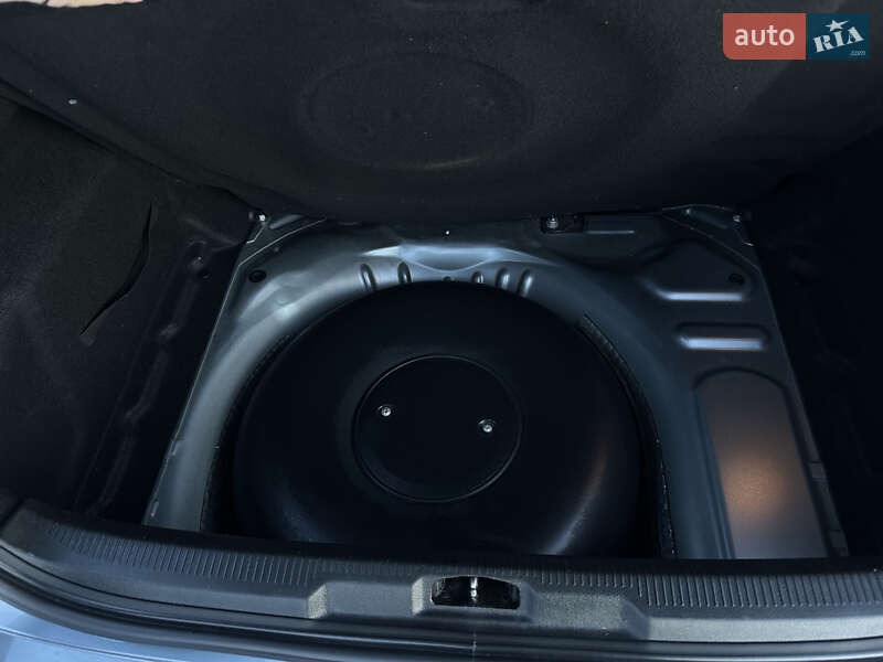 Хэтчбек Peugeot 207 2011 в Умани