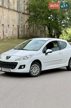 Хетчбек Peugeot 207 2011 в Чугуєві