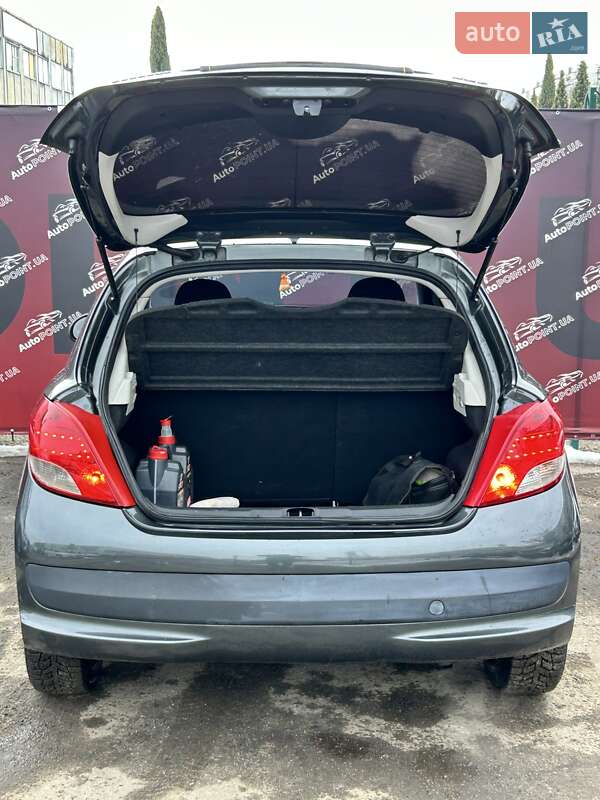 Хэтчбек Peugeot 207 2010 в Сумах