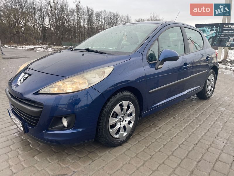 Хэтчбек Peugeot 207 2010 в Львове