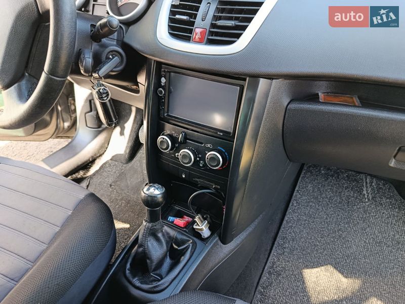 Универсал Peugeot 207 2009 в Стрые