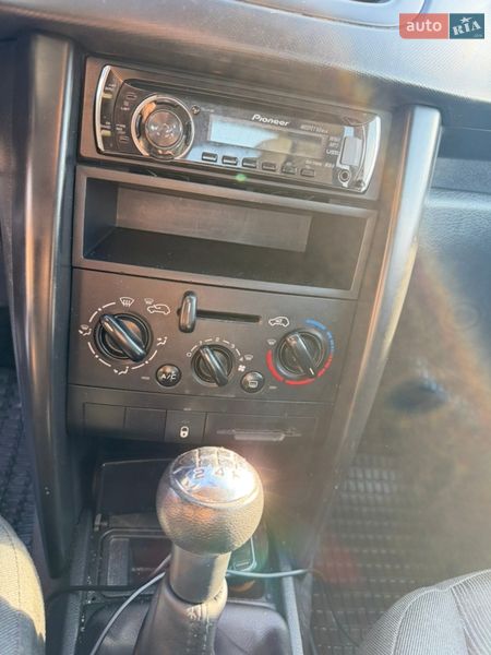 Хэтчбек Peugeot 207 2007 в Львове