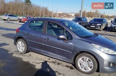 Хэтчбек Peugeot 207 2010 в Львове
