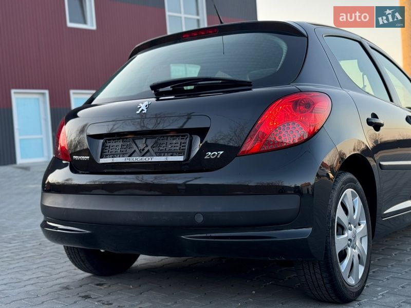 Хетчбек Peugeot 207 2006 в Рівному