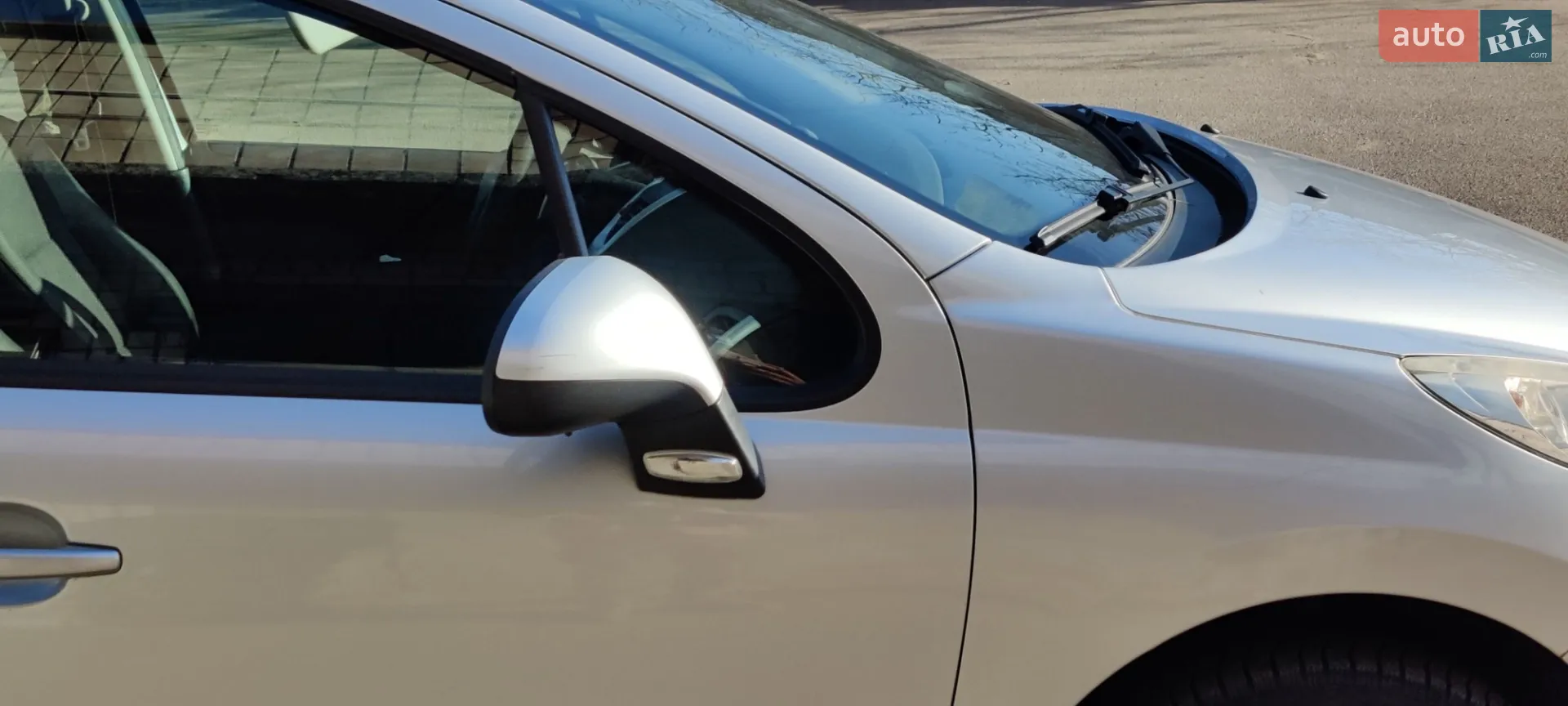 2010 Peugeot 207 - мініатюра 8