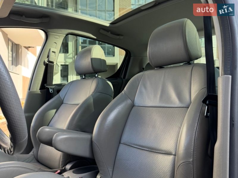 Хэтчбек Peugeot 207 2007 в Львове