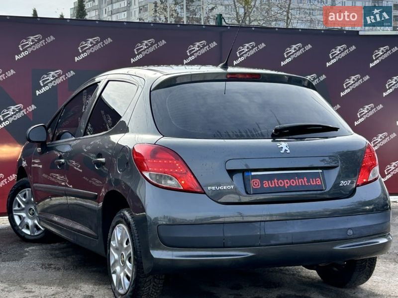 Хетчбек Peugeot 207 2010 в Сумах