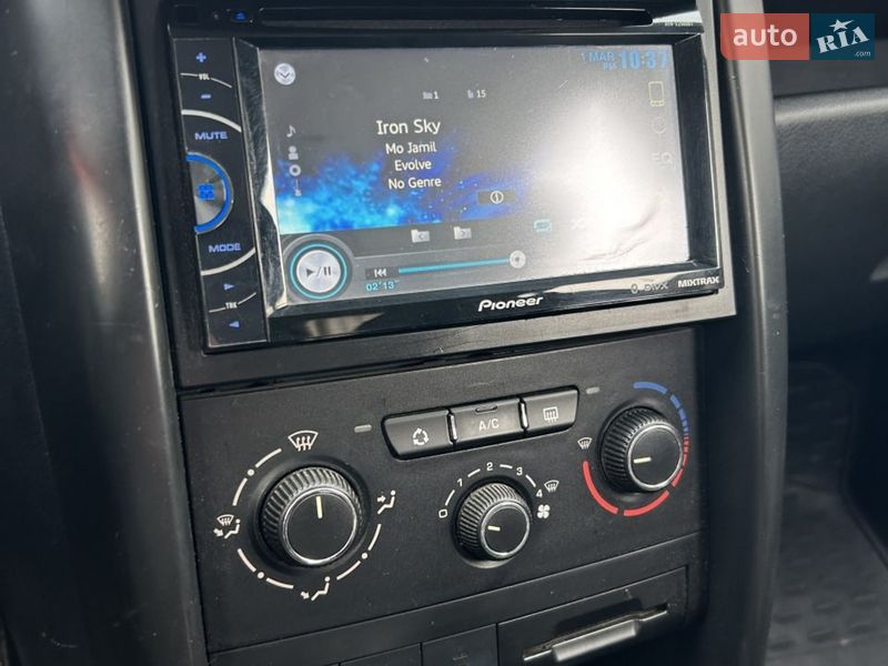 Хетчбек Peugeot 207 2010 в Сумах