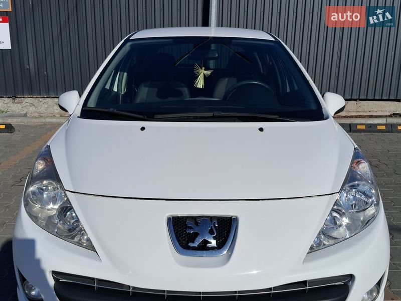 Хэтчбек Peugeot 207 2012 в Киеве фото 2 Хэтчбек Peugeot 207 2012 в Киеве