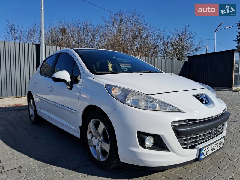 Хэтчбек Peugeot 207 2012 в Киеве фото Хэтчбек Peugeot 207 2012 в Киеве
