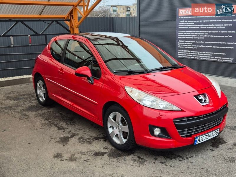 Peugeot 207 2012