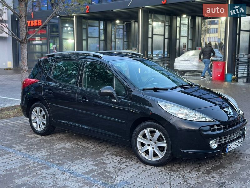 Универсал Peugeot 207 2009 в Ровно