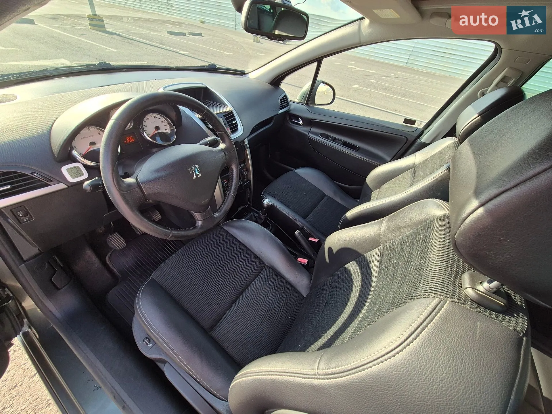 2010 Peugeot 207 - мініатюра 21