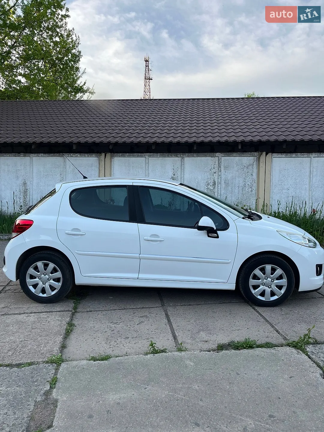 2011 Peugeot 207 - мініатюра 2