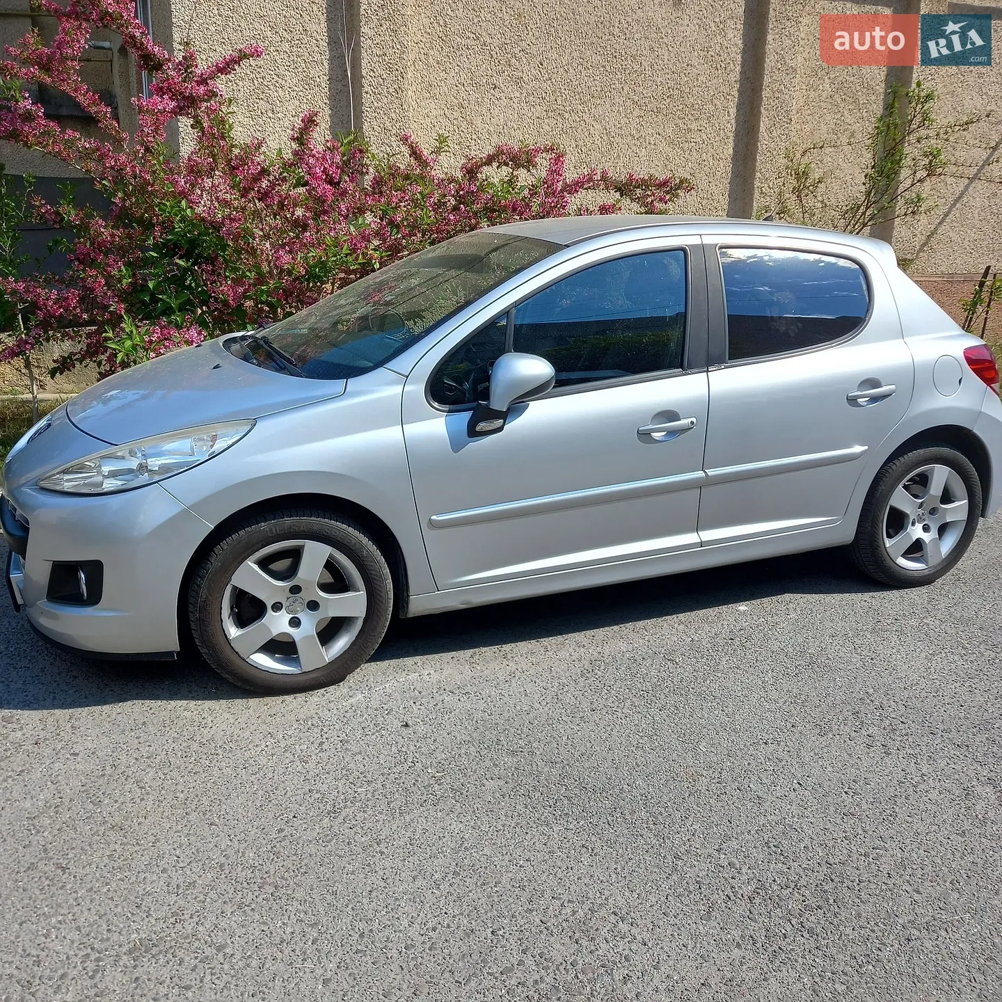 2012 Peugeot 207 - фото 1