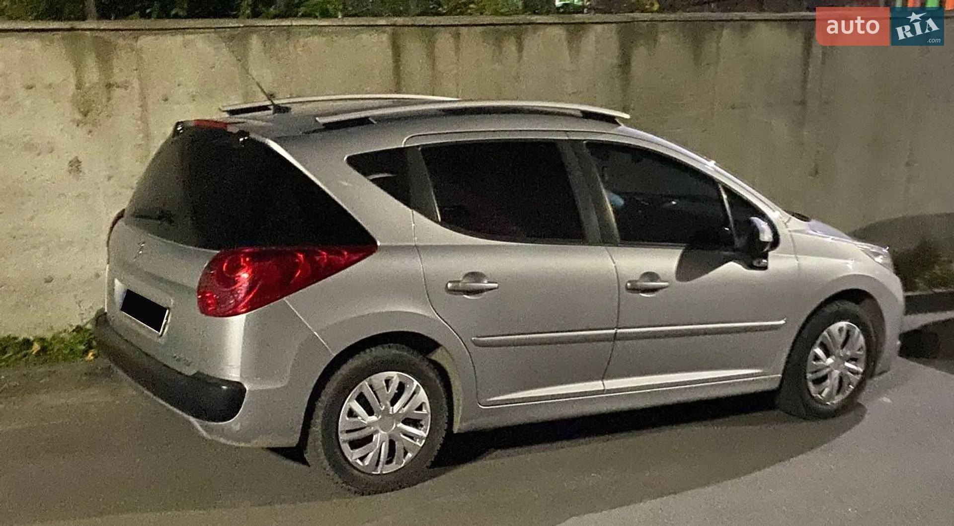 2010 Peugeot 207 - мініатюра 2