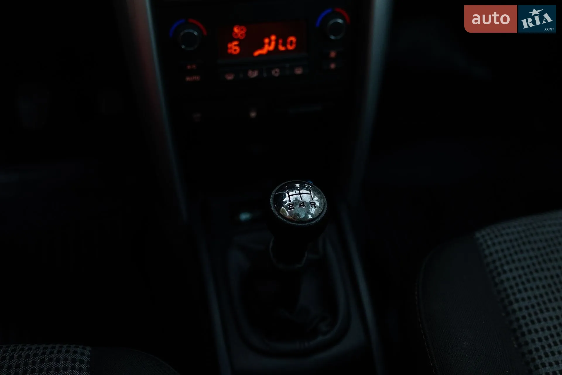 2010 Peugeot 207 - мініатюра 11
