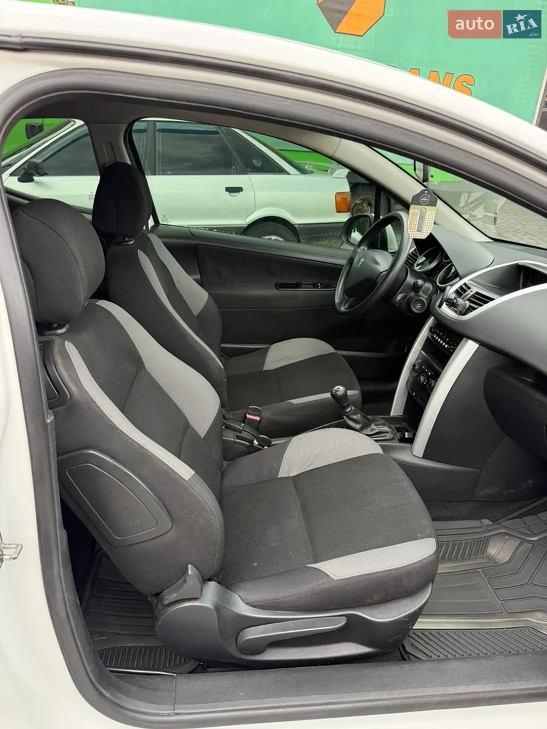 2011 Peugeot 207 - мініатюра 11