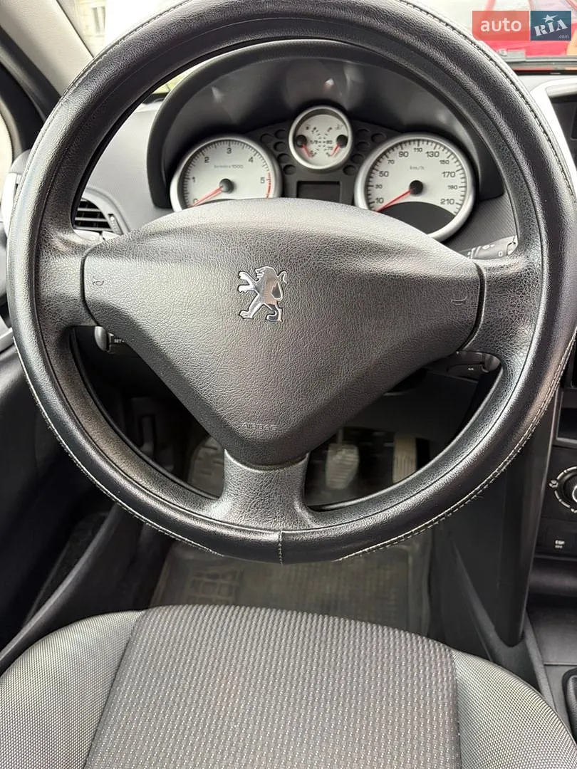 2010 Peugeot 207 - мініатюра 8