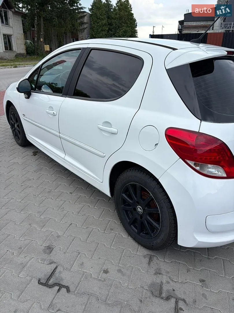 2010 Peugeot 207 - мініатюра 14