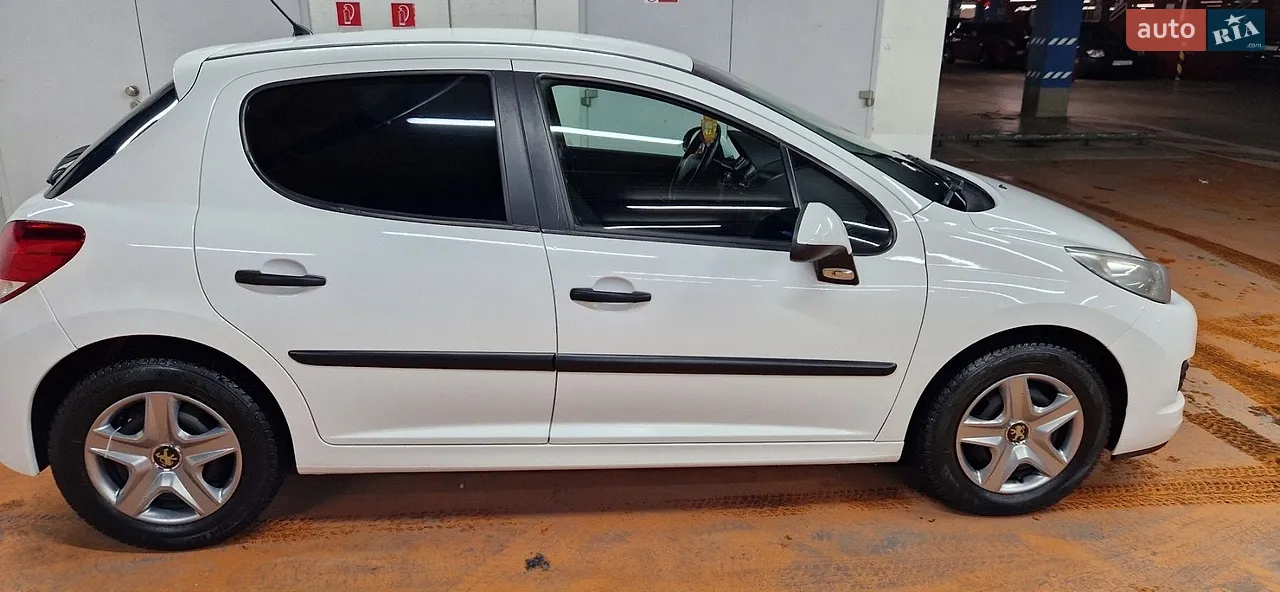 2011 Peugeot 207 - мініатюра 10